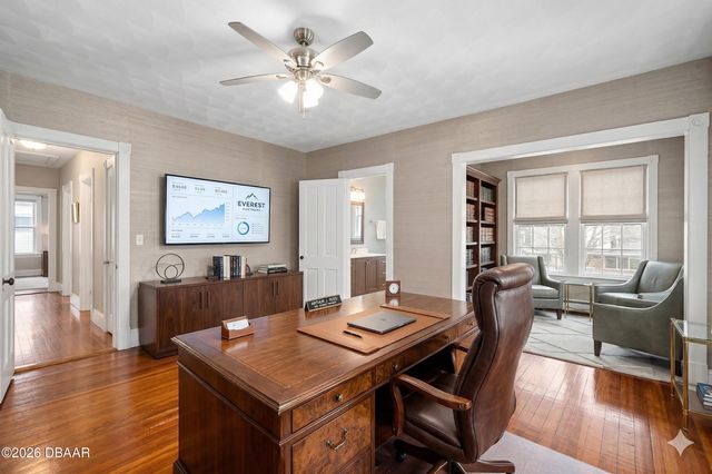 228 W Howry Avenue, Deland, FL 32720