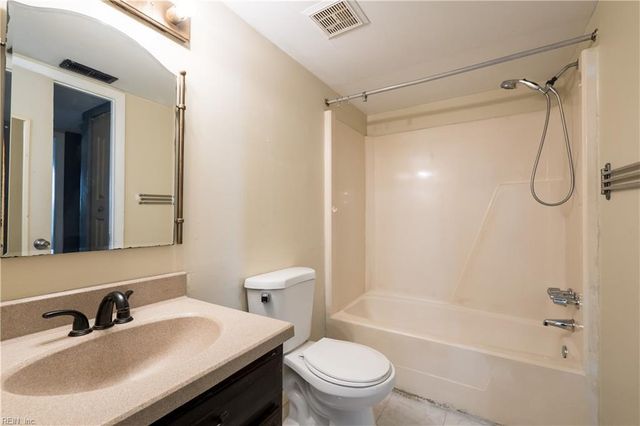 605 Spirit CT, Virginia Beach, VA 23462