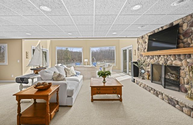 N2568 Snake ROAD, Lake Geneva, WI 53147