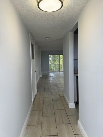 1100 NW 87th Avenue 508, Coral Springs, FL 33071