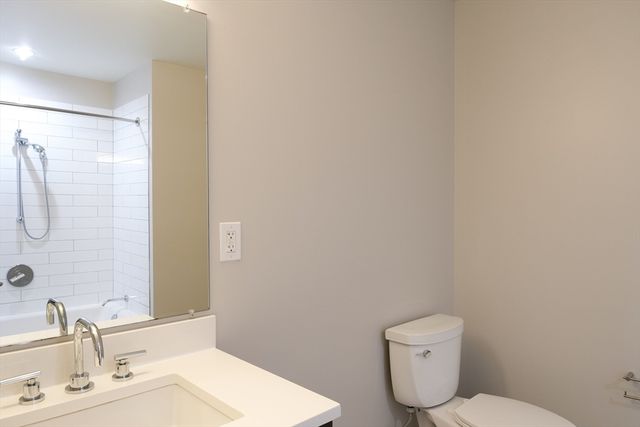 1 Canal St. 821, Boston, MA 02114