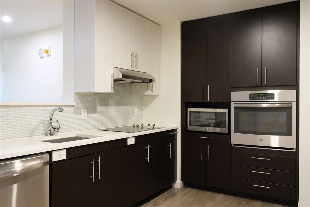 1 Canal St. 821, Boston, MA 02114