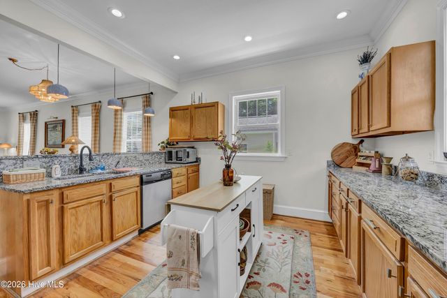 720 S 6th Street, Wilmington, NC 28401