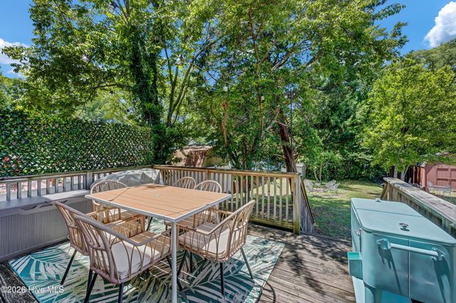 720 S 6th Street, Wilmington, NC 28401
