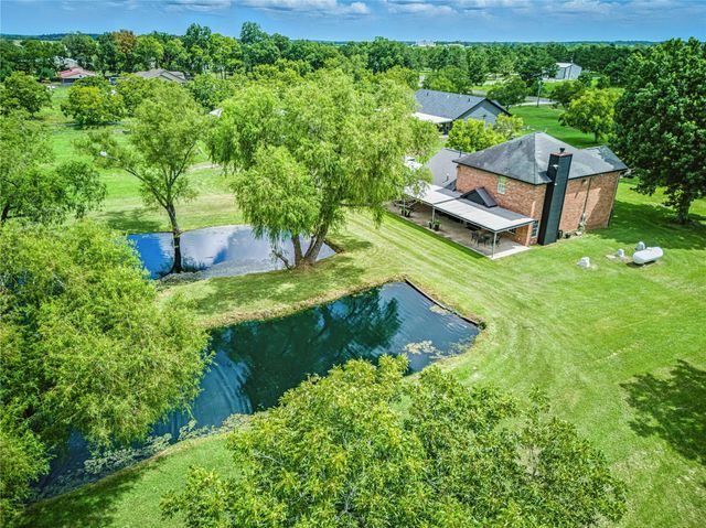 9550 Fm 686, Dayton, TX 77535