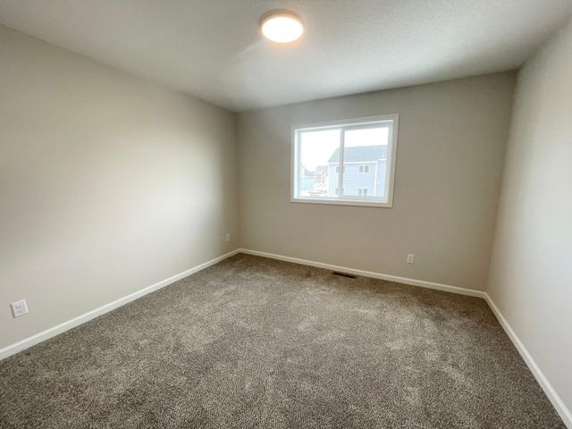 4660 199th Street N, Forest Lake, MN 55025