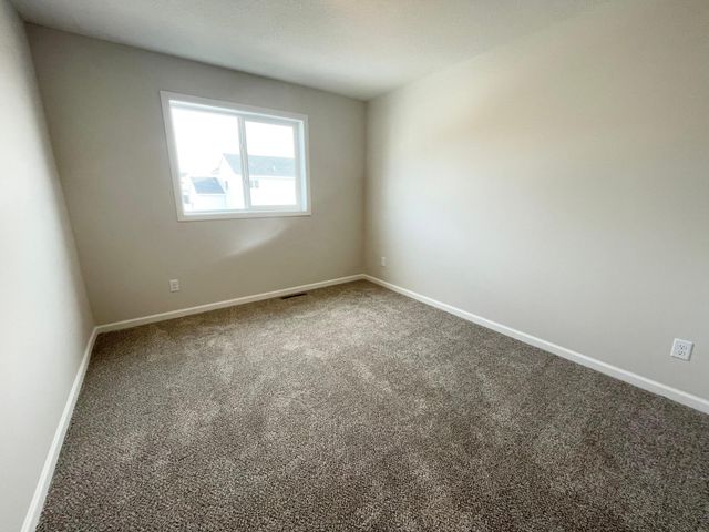 4660 199th Street N, Forest Lake, MN 55025