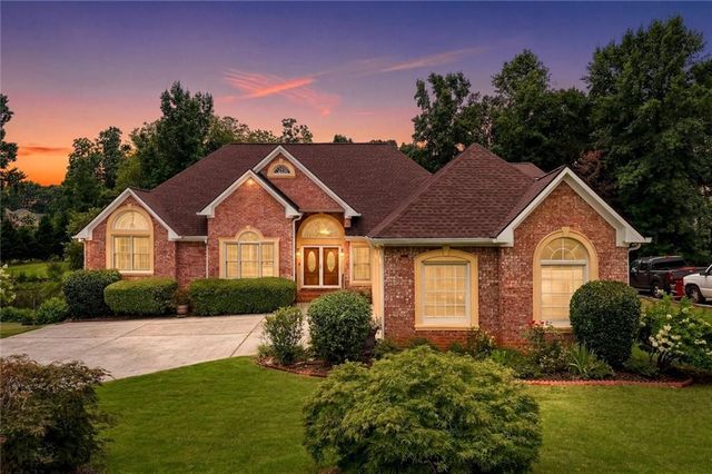 4940 Highland Lake Drive, South Fulton, GA 30349