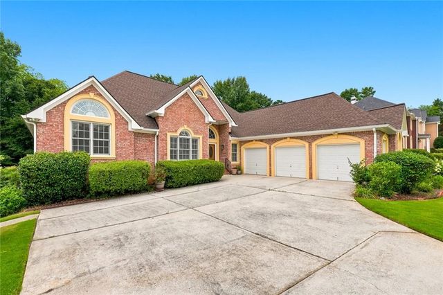 4940 Highland Lake Drive, South Fulton, GA 30349