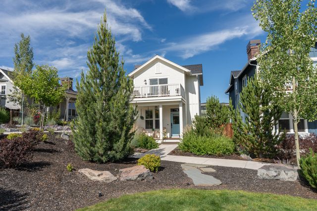 2777 NW High Lakes Loop, Bend, OR 97703