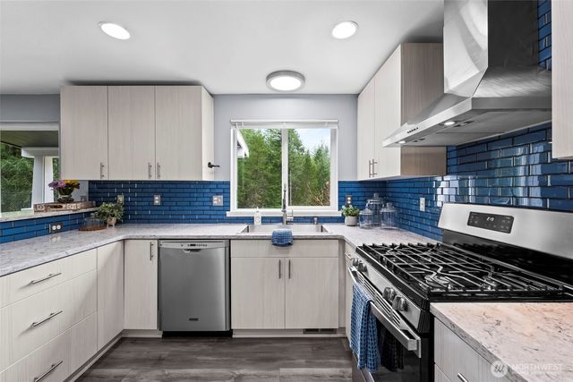 9700 Kodiak Place SW, Port Orchard, WA 98367