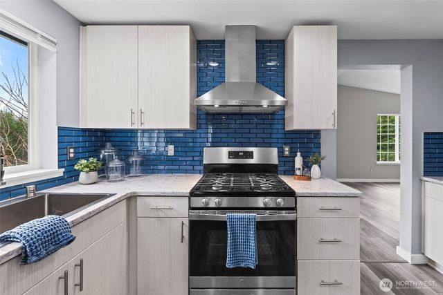 9700 Kodiak Place SW, Port Orchard, WA 98367