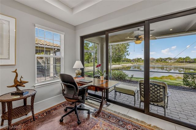 8025 Calle Canovas CT, Naples, FL 34114