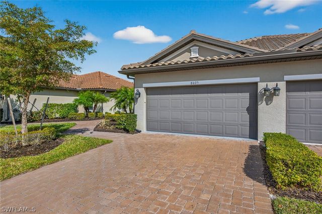 8025 Calle Canovas CT, Naples, FL 34114