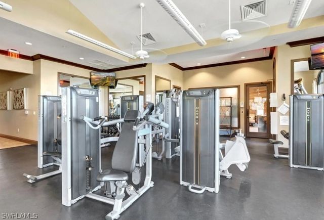 8025 Calle Canovas CT, Naples, FL 34114