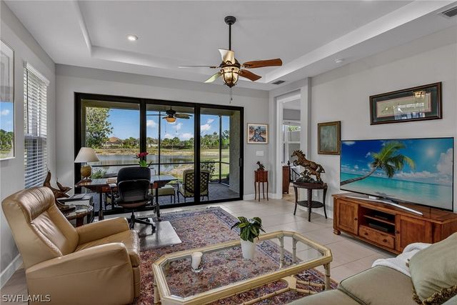 8025 Calle Canovas CT, Naples, FL 34114