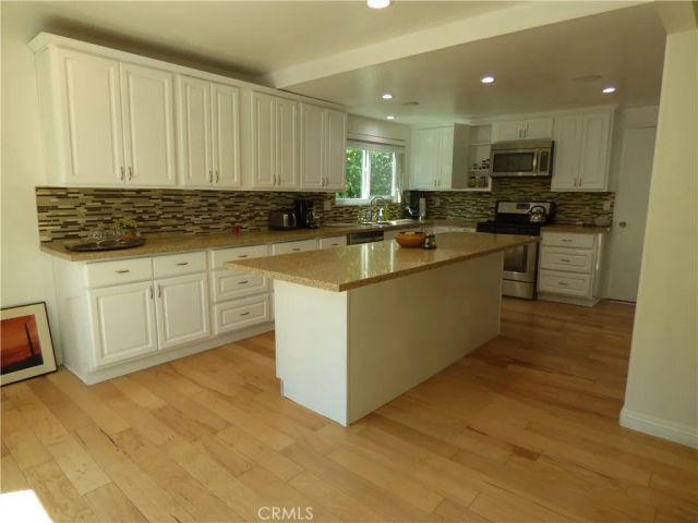 5650 Lake Lindero, Agoura Hills, CA 91301