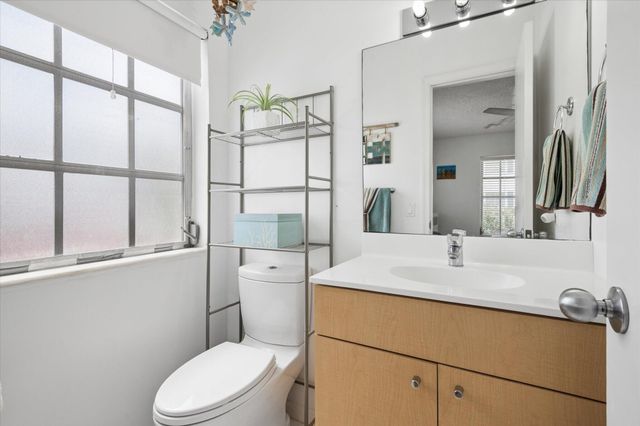 2210 NE 67th Street 1211, Fort Lauderdale, FL 33308