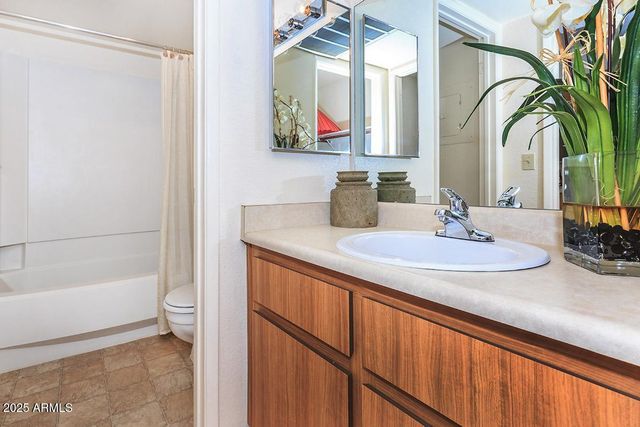 3040 E Shea Boulevard 0, Phoenix, AZ 85028