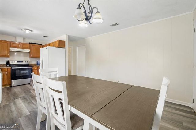 809 N Main Street, Statesboro, GA 30458