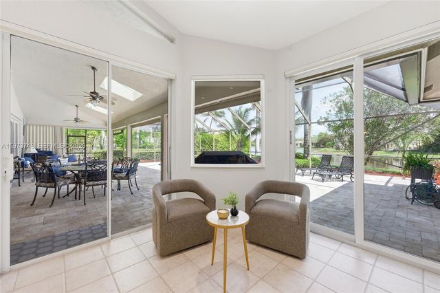 158 Dockside Cir, Weston, FL 33327