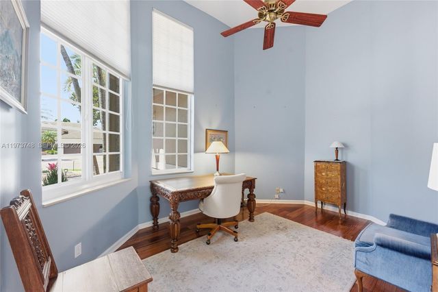 158 Dockside Cir, Weston, FL 33327