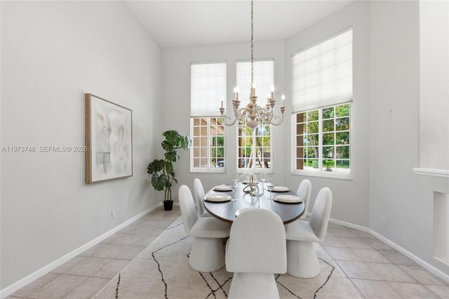 158 Dockside Cir, Weston, FL 33327