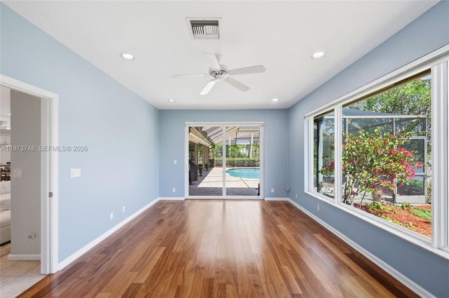 158 Dockside Cir, Weston, FL 33327