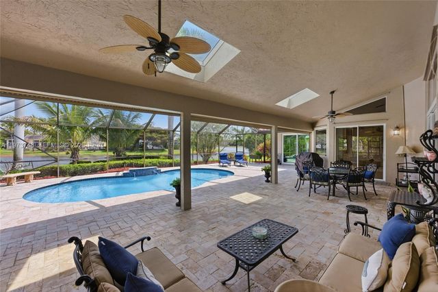 158 Dockside Cir, Weston, FL 33327