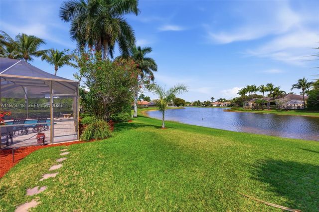 158 Dockside Cir, Weston, FL 33327