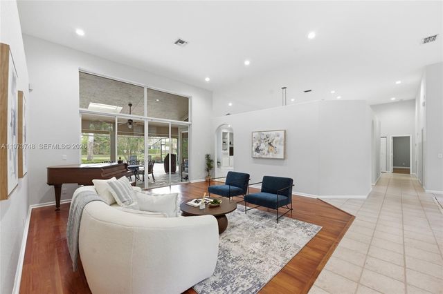 158 Dockside Cir, Weston, FL 33327