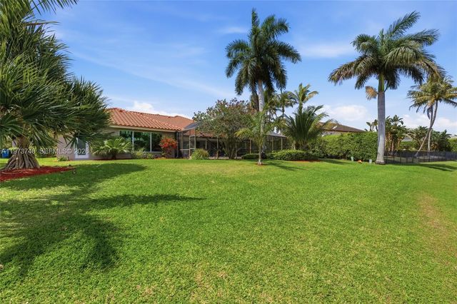 158 Dockside Cir, Weston, FL 33327