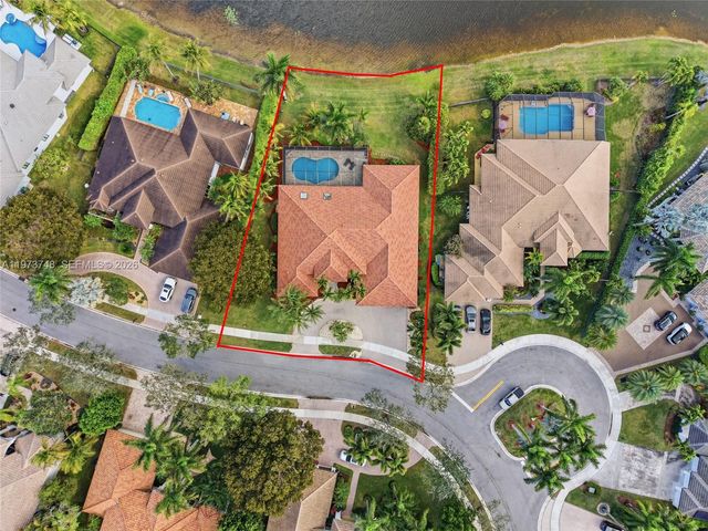 158 Dockside Cir, Weston, FL 33327
