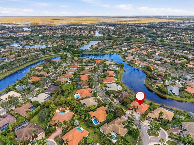 158 Dockside Cir, Weston, FL 33327