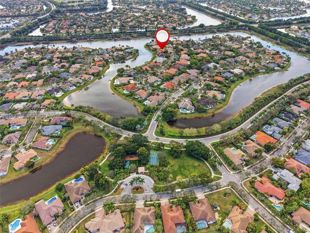 158 Dockside Cir, Weston, FL 33327
