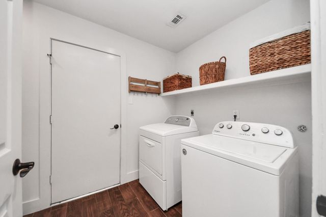 3 Hidden Deer Corner Court, The Woodlands, TX 77381