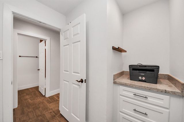 3 Hidden Deer Corner Court, The Woodlands, TX 77381