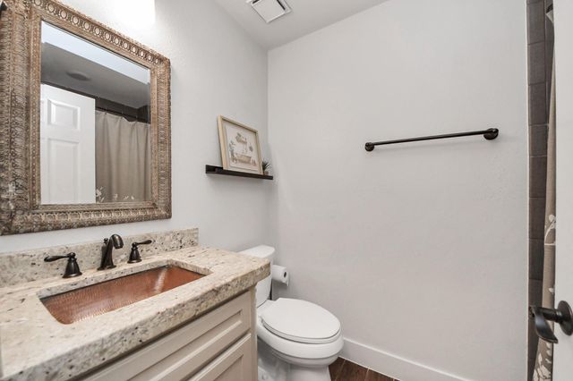 3 Hidden Deer Corner Court, The Woodlands, TX 77381