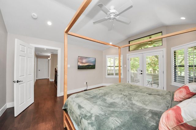 3 Hidden Deer Corner Court, The Woodlands, TX 77381