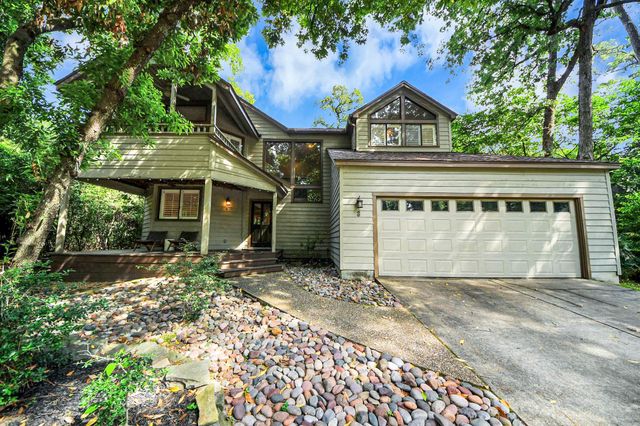 3 Hidden Deer Corner Court, The Woodlands, TX 77381