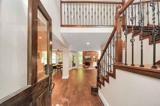 3 Hidden Deer Corner Court, The Woodlands, TX 77381