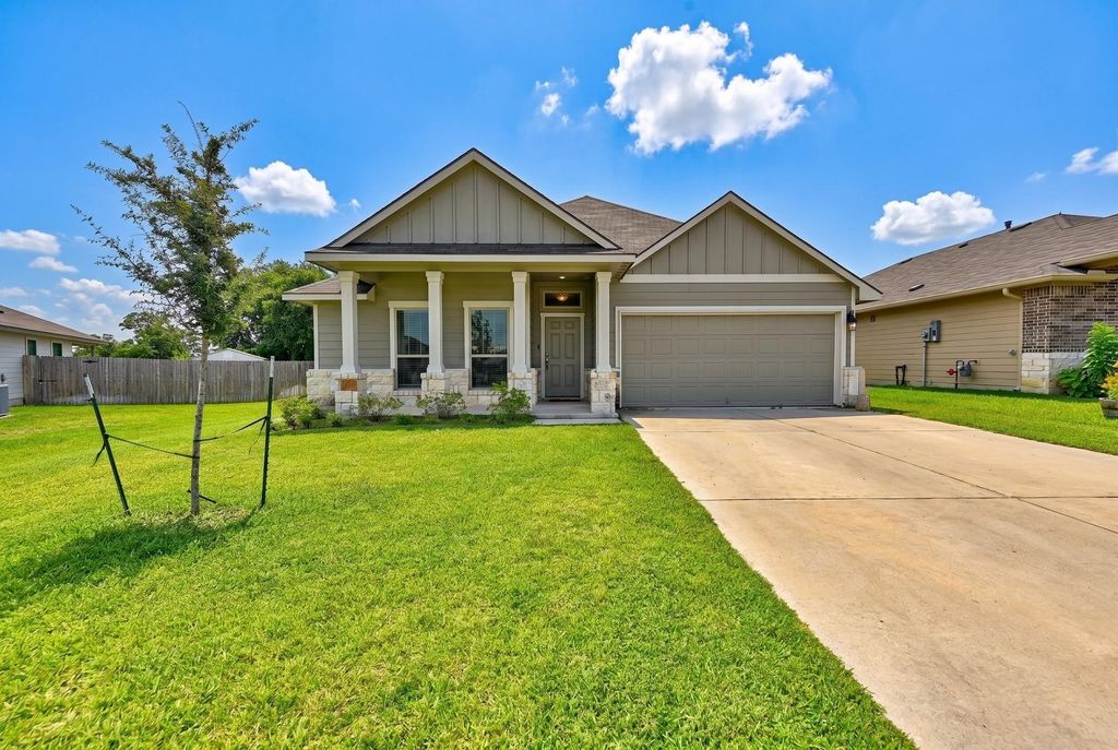 803 Davy Street, Brenham, TX 77833