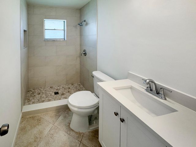 514 SW 20th Street, Boynton Beach, FL 33426