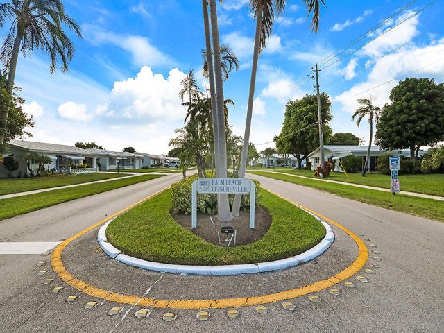 514 SW 20th Street, Boynton Beach, FL 33426
