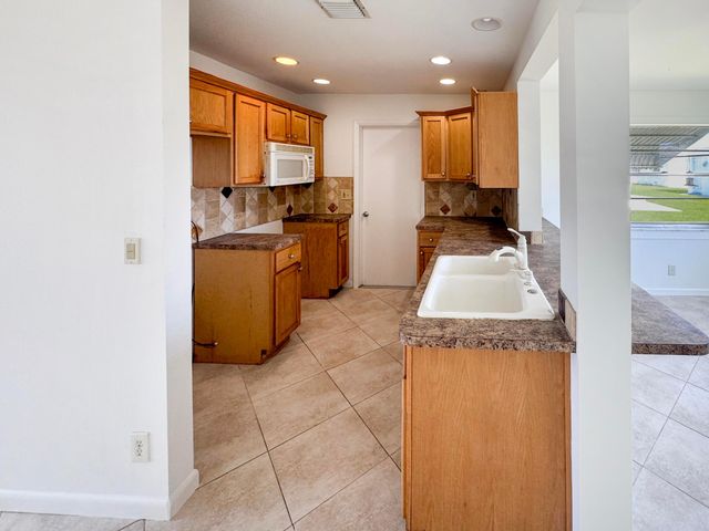 514 SW 20th Street, Boynton Beach, FL 33426