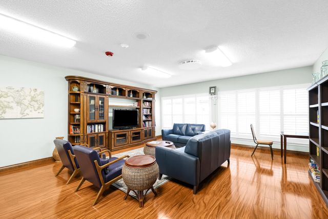 514 SW 20th Street, Boynton Beach, FL 33426