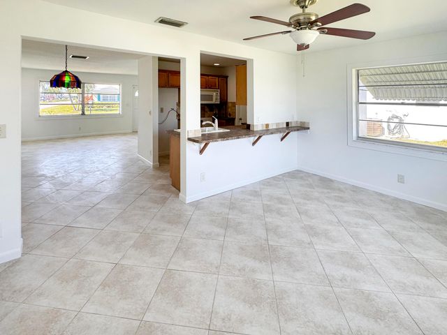 514 SW 20th Street, Boynton Beach, FL 33426