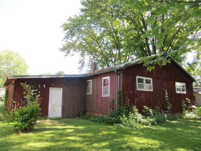 301 Church Street, Thorp, WI 54771