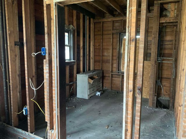 2122 Lincoln Way W Way, South Bend, IN 46628