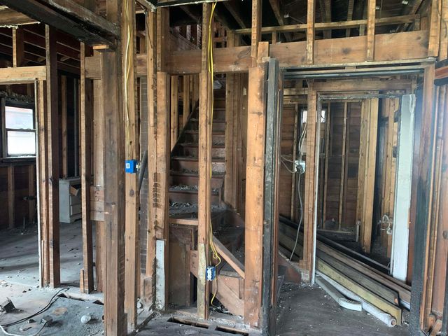 2122 Lincoln Way W Way, South Bend, IN 46628